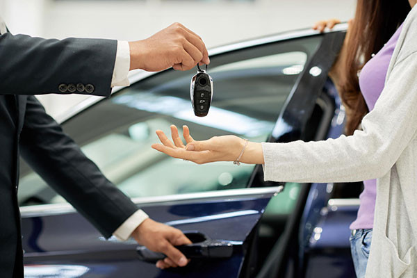 Các trường hợp mơ thấy mua xe hơi khác và con số may mắn tương ứng