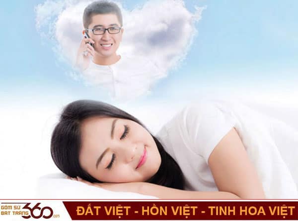 Chiêm bao thấy yêu người lạ đánh con gì để may mắn? Phân tích số học giấc mơ